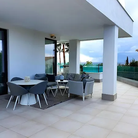 Luxury Santa Barbara Heights *