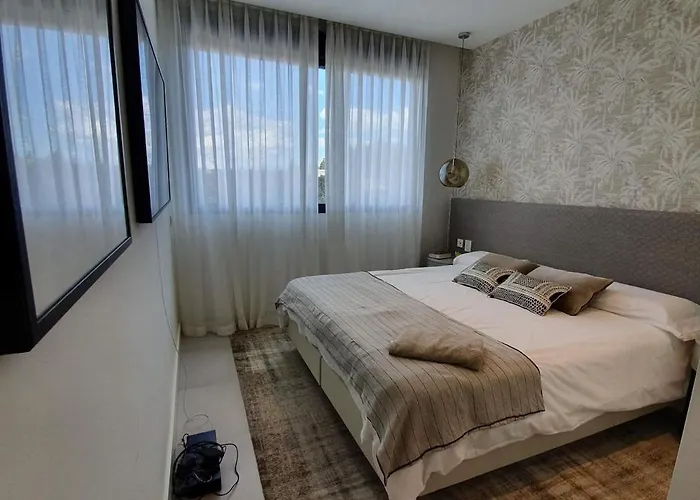 Luxury Santa Barbara Heights